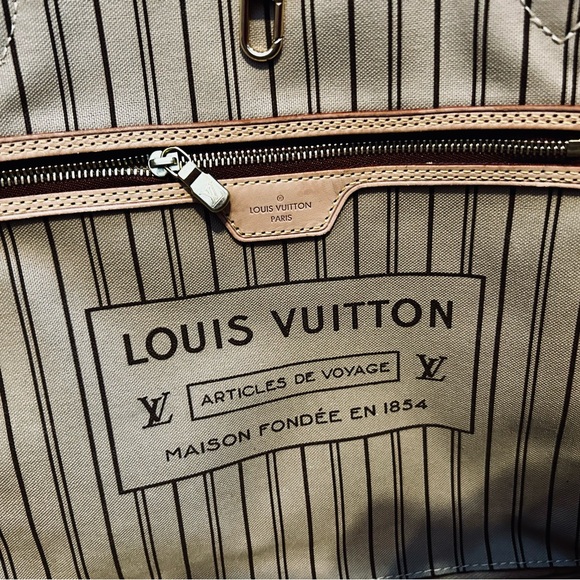 Louis Vuitton MM - Picture 6 of 6